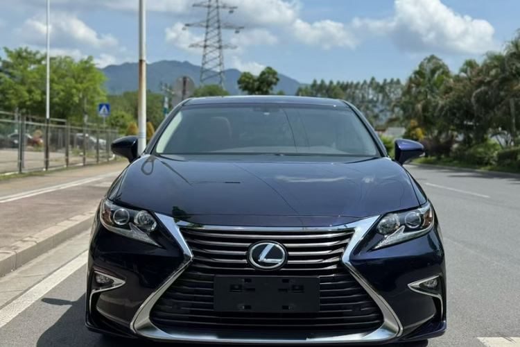 雷克萨斯ES 2015款 200 精英版车身外观6007