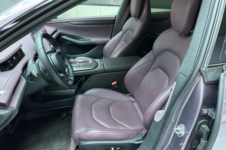 小米汽车 小米SU7 2024款 后驱长续航智驾版中控内饰7008