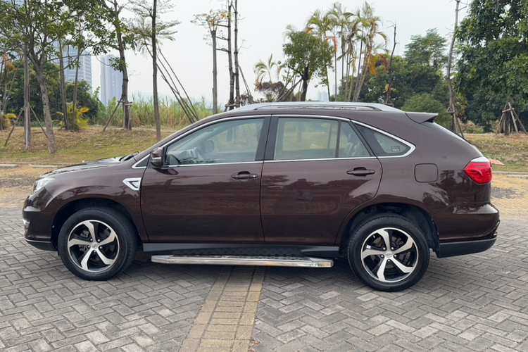 比亚迪S7 2015款 2.0T 自动尊贵型车身外观6008