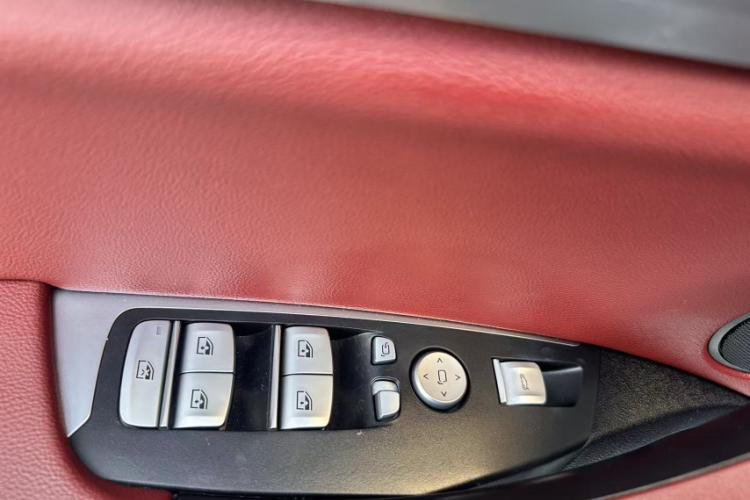 宝马X3 2022款 改款 xDrive25i M运动套装中控内饰7005