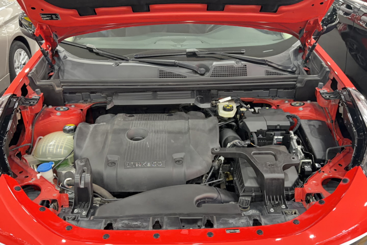 领克01 2017款 2.0T 四驱劲Pro版局部细节24