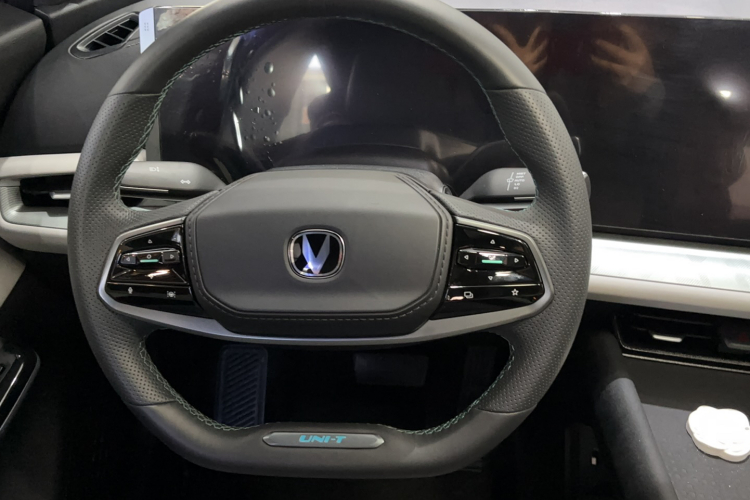 长安UNI-T 2023款 第二代 1.5T 尊贵型局部细节13