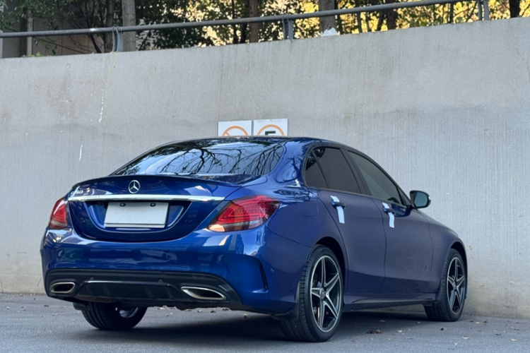 奔驰C级 2020款 改款 C 260 运动版车身外观6004