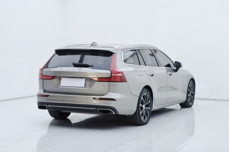沃尔沃V60 2020款 T4 智逸豪华版车身外观6002
