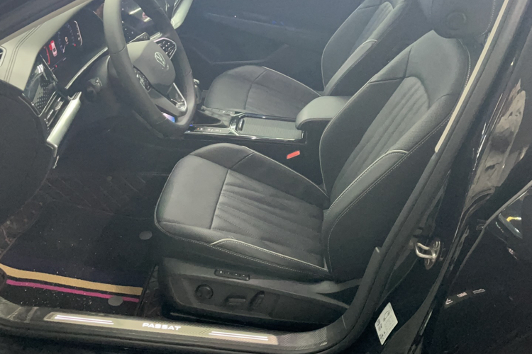 大众 帕萨特 2022款 330TSI 星空豪华版中控内饰7003