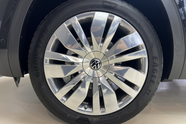 大众 途昂 2024款 380TSI 四驱龙祥版车身外观6005