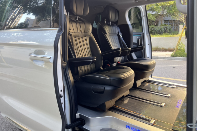 荣威iMAX8 2021款 400TGI 旗舰版中控内饰7010