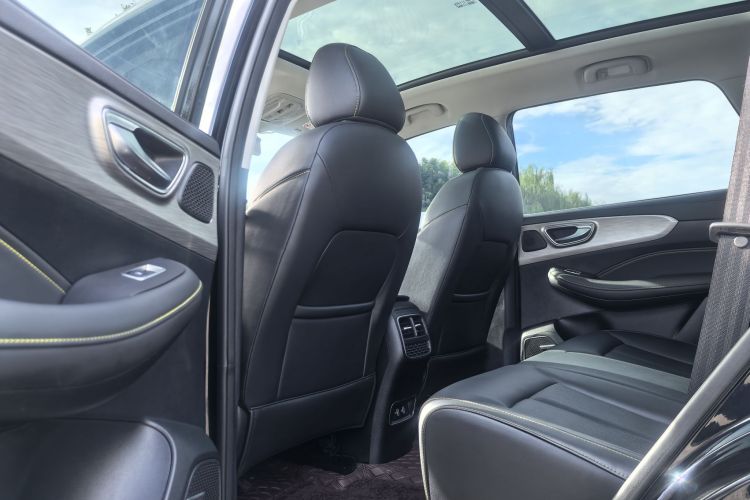 荣威RX5 2021款 PLUS 300TGI 自动Ali国潮豪华荣麟版中控内饰7002