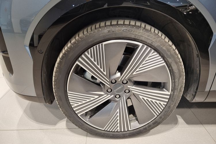 领克08 EM-P 2025款 220km 四驱性能Halo车身外观6003