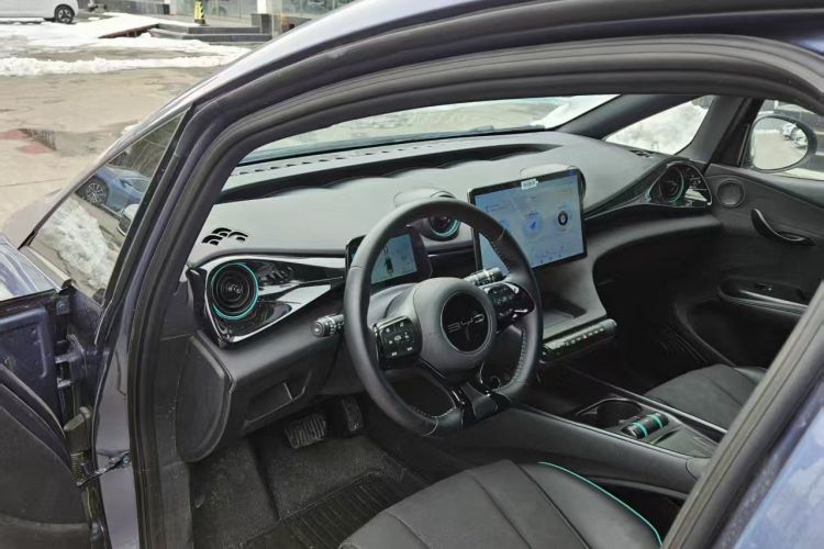 比亚迪 海豚 2023款 420km 时尚版中控内饰7003