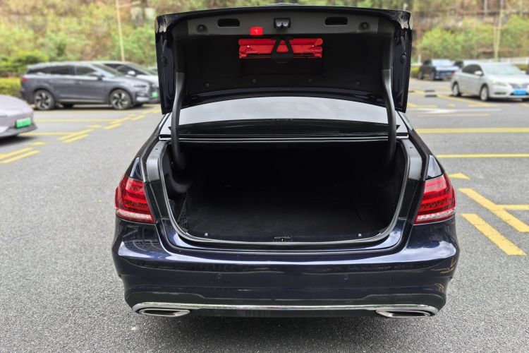 奔驰E级 2015款 E 260 L 运动豪华型中控内饰7011