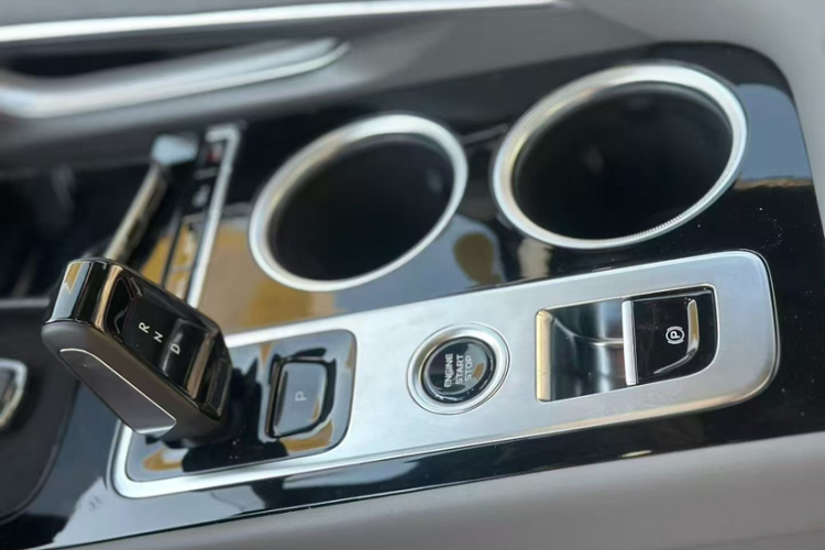 吉利汽车 博越 2026款 1.5TD 向往中控内饰7001