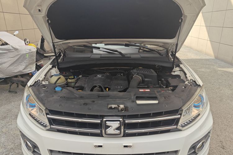 众泰T600 2016款 1.5T 手动精英型中控内饰7010