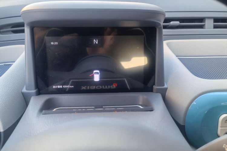 奔腾小马 2025款 222km 灵动马车身外观6011