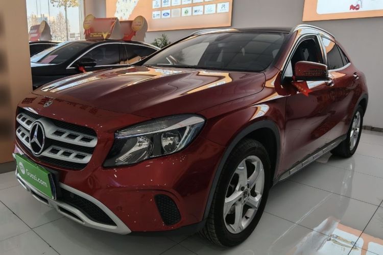 奔驰GLA 2019款 GLA 200 动感型车身外观6003