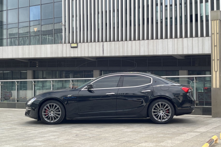 玛莎拉蒂 Ghibli 2022款 2.0T GT锋芒版车身外观6003