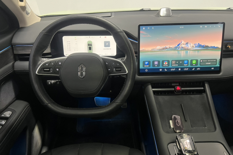 鸿蒙智行 问界M7 2022款 1.5T 四驱豪华版中控内饰7010