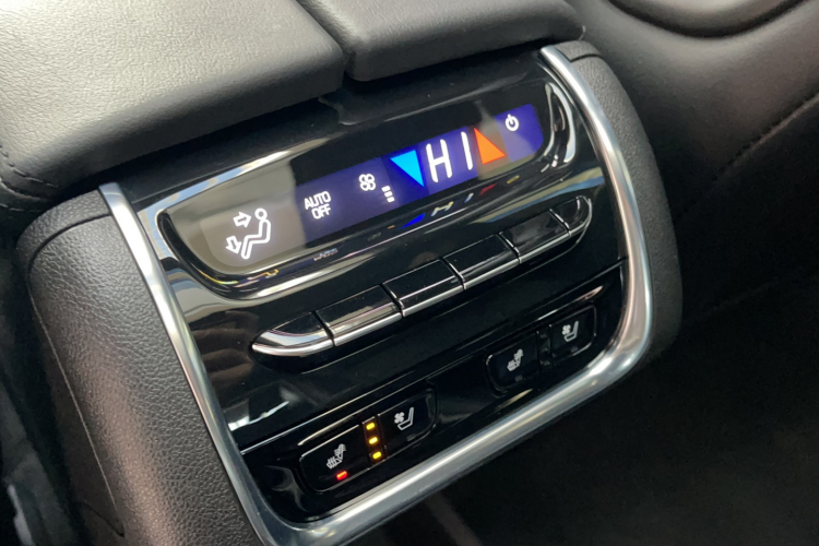 别克 昂科旗 2022款 652T 四驱尊享旗舰型 6座局部细节9009