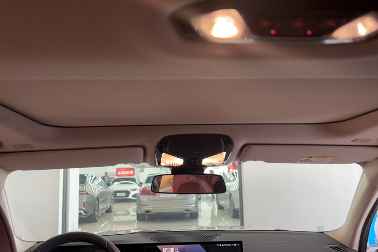 宝马3系 2024款 325i M运动套装局部细节22