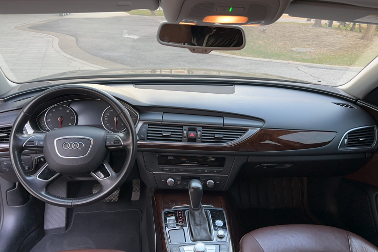 奥迪A6L 2017款 TFSI 舒适型中控内饰7003