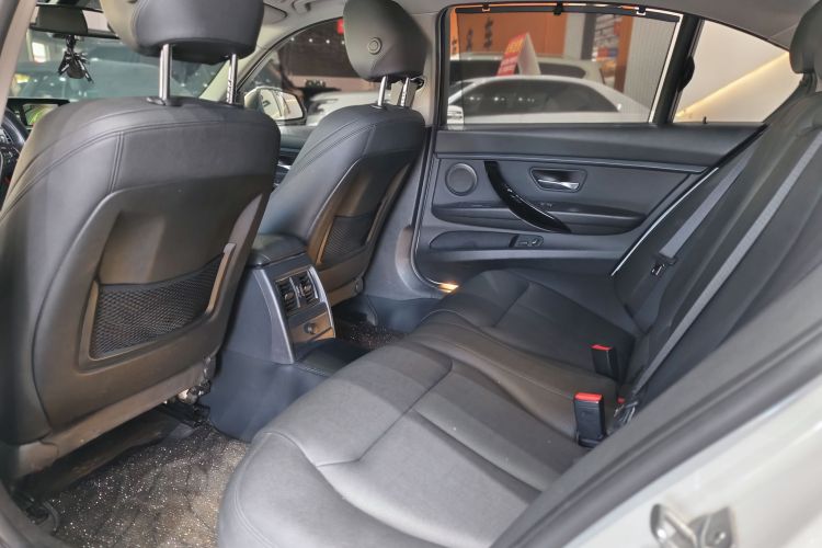 宝马3系 2018款 318Li中控内饰7008