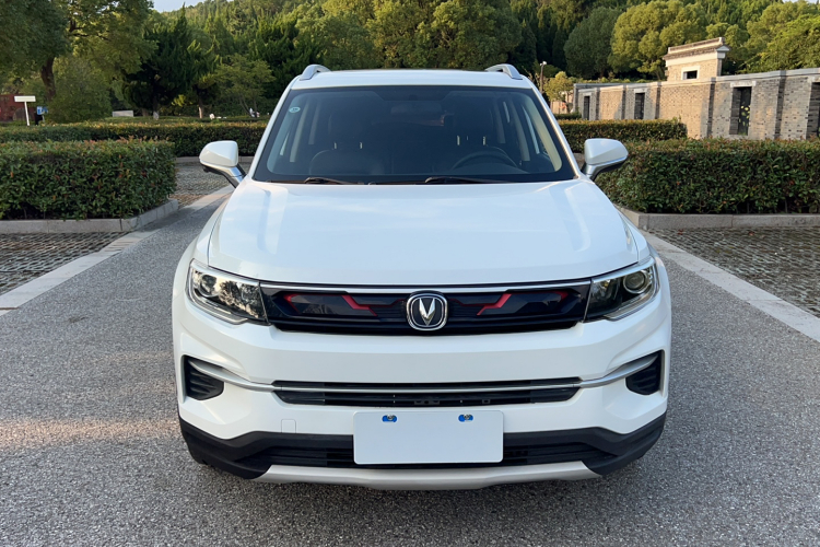 长安CS35PLUS 2019款 1.4T DCT畅联蓝鲸版车身外观6001