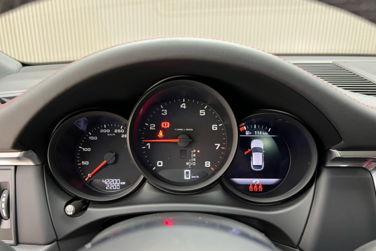 保时捷 2021款 Macan 2.0T中控内饰15