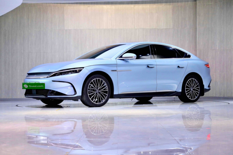 比亚迪 汉 2023款 EV 冠军版 506KM前驱尊贵型车身外观6001