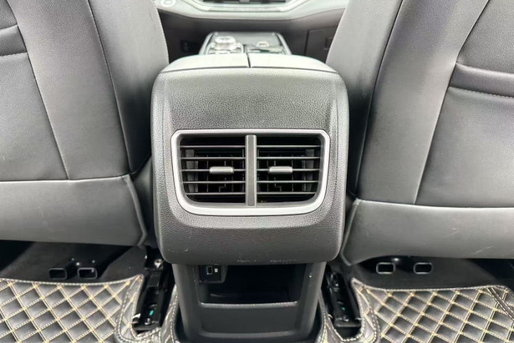 福特 领裕 2021款 EcoBoost 225 铂领型 5座中控内饰7008