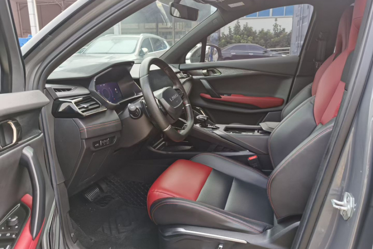 领克06 2020款 1.5T 劲Pro中控内饰7001