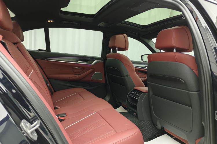 宝马5系新能源 2021款 535Le 先锋版M运动套装局部细节22