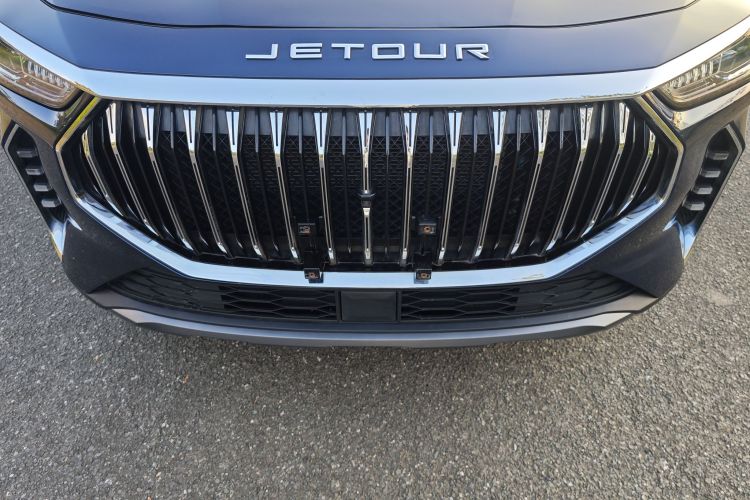 捷途X70 PLUS 2023款 1.6T DCT强者 7座局部细节9006