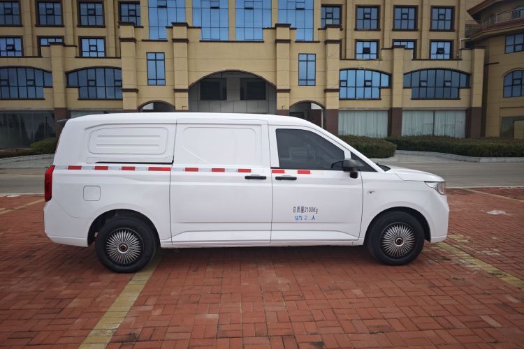 五菱汽车 五菱征程 2021款 1.5T 手动舒适型封窗版车身外观6003