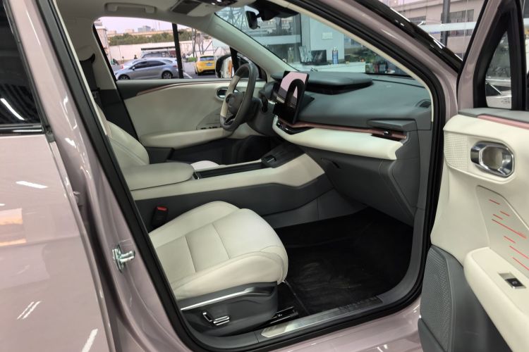 领克06 EM-P 2023款 EM-P 126长续航Halo局部细节41