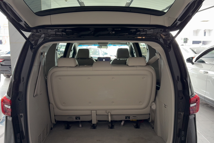 别克GL8 2021款 陆上公务舱 652T 豪华型局部细节23