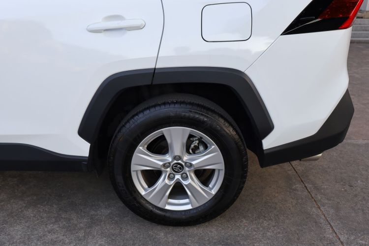 丰田 RAV4荣放 2023款 2.0L CVT两驱都市版车身外观6014