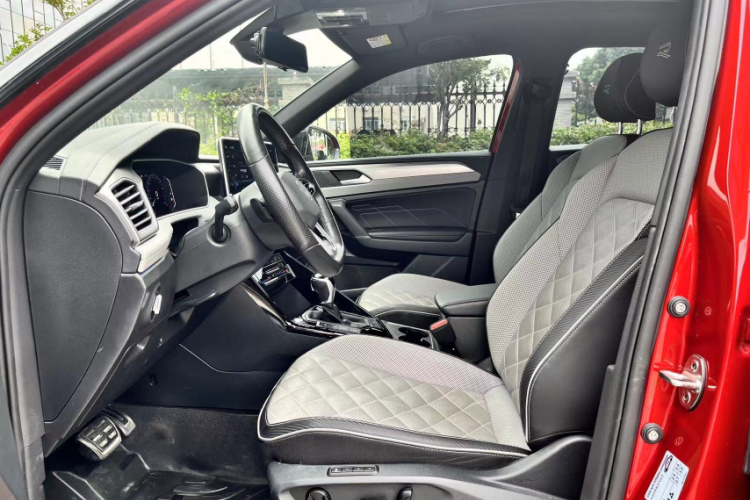 大众 探岳X 2023款 330TSI 两驱旗舰智慧版中控内饰7006