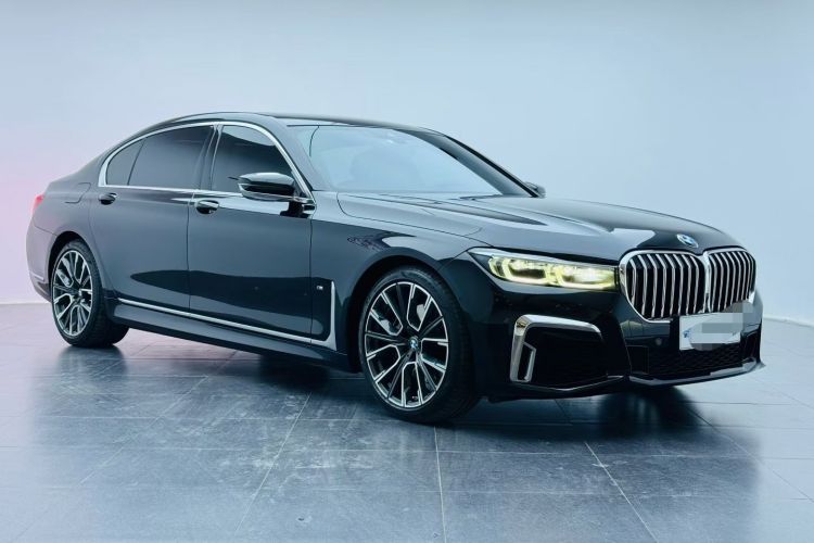 宝马7系 2021款 740Li 领先型 M运动套装车身外观6004