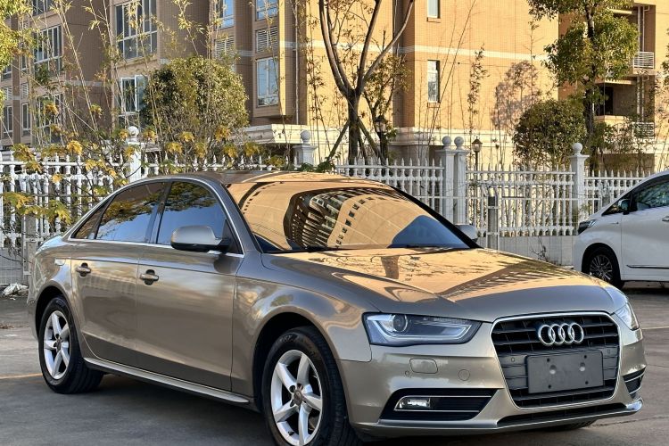 奥迪A4L 2013款 35 TFSI 自动舒适型车身外观6002