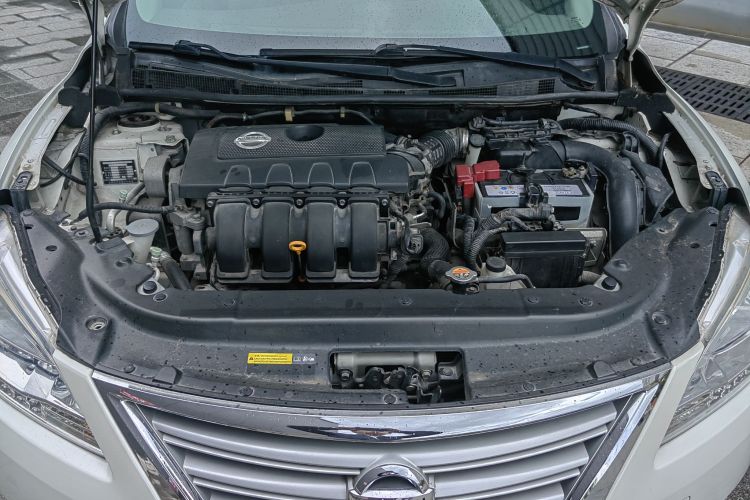 日产 轩逸 2012款 1.8XE CVT舒适版车身外观6006