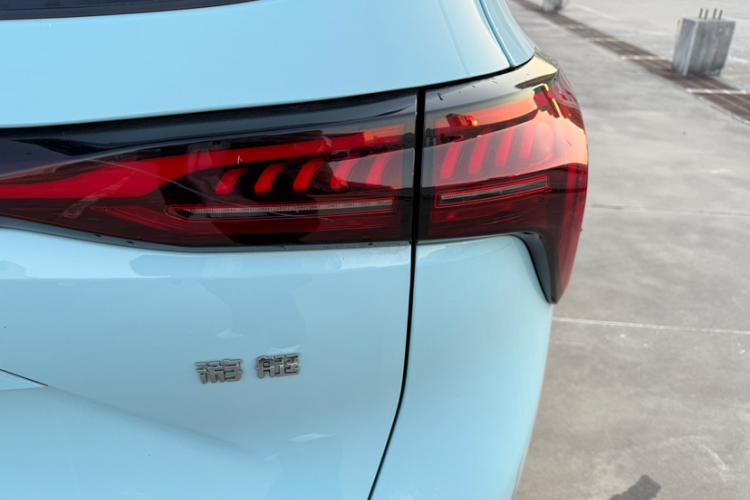 东风风行 风行游艇 2022款 1.5T DCT追风版车身外观6005