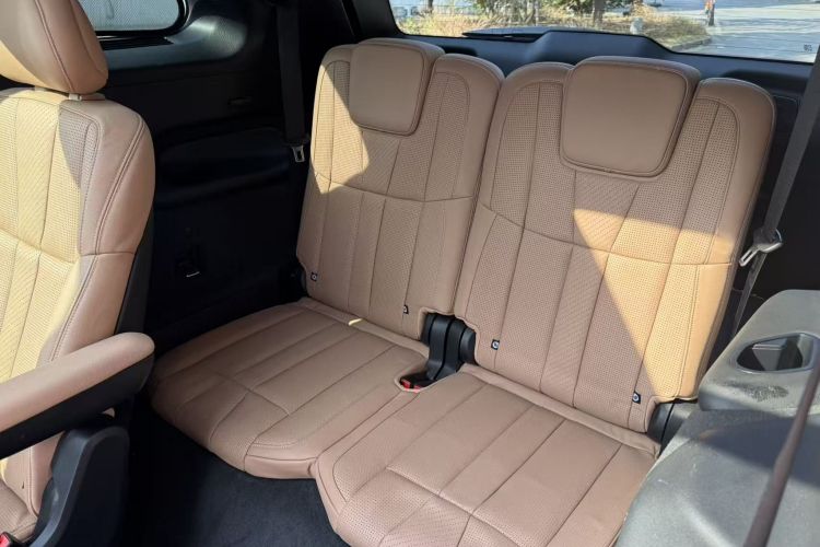 蔚来ES8 2020款 580KM 六座版中控内饰7008