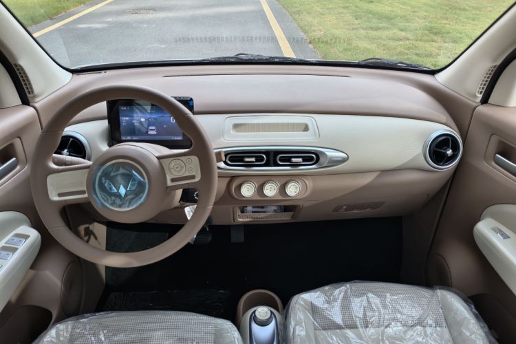 五菱汽车 宏光MINIEV 2025款 四门版 进阶款中控内饰7003