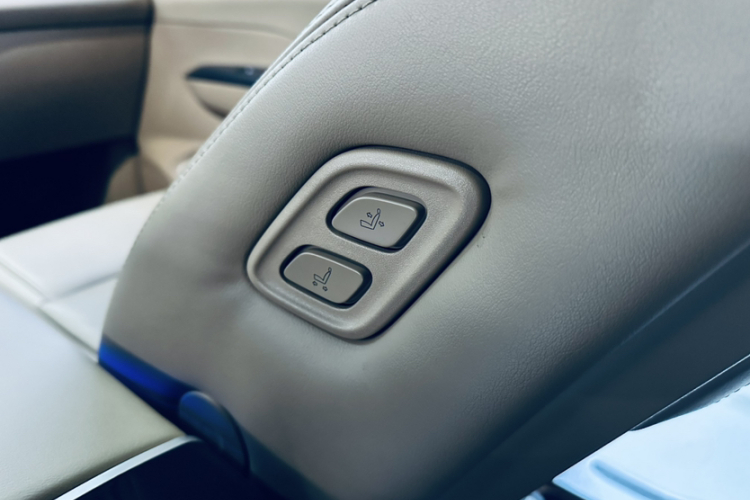 别克GL8 2021款 ES陆尊 653T 豪华型局部细节9007