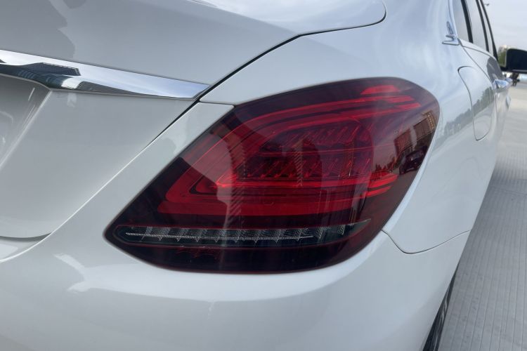 奔驰C级 2021款 C 260 L 运动版车身外观6012