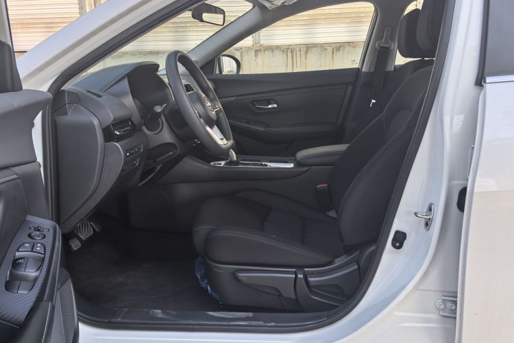 日产 轩逸 2023款 1.6L CVT舒享版中控内饰7002