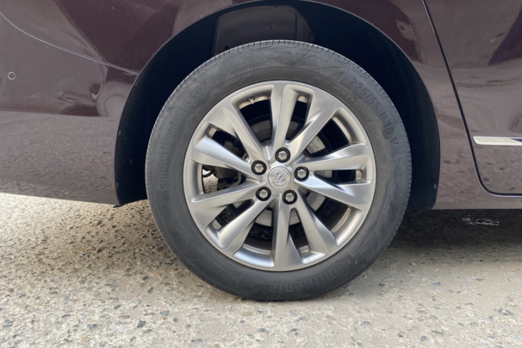 别克GL8 2020款 Avenir艾维亚 六座贤礼版车身外观6009