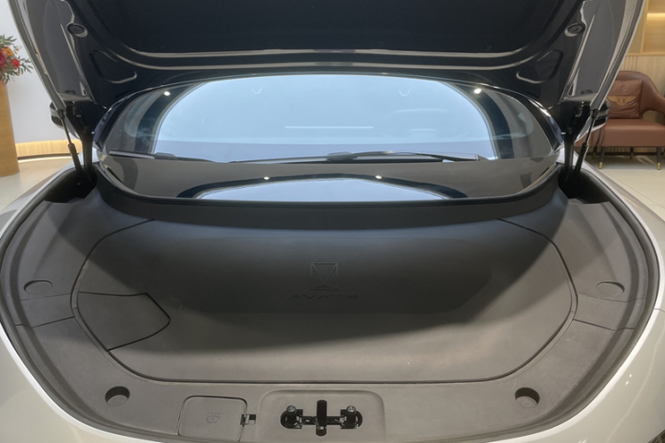 阿维塔12 2025款 Ultra增程版局部细节24