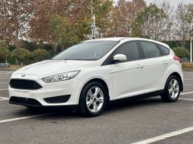 福特 福克斯 2018款 两厢经典 1.6L 自动舒适型智行版