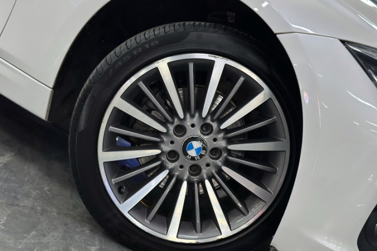 宝马3系 2019款 320Li 时尚型车身外观6003